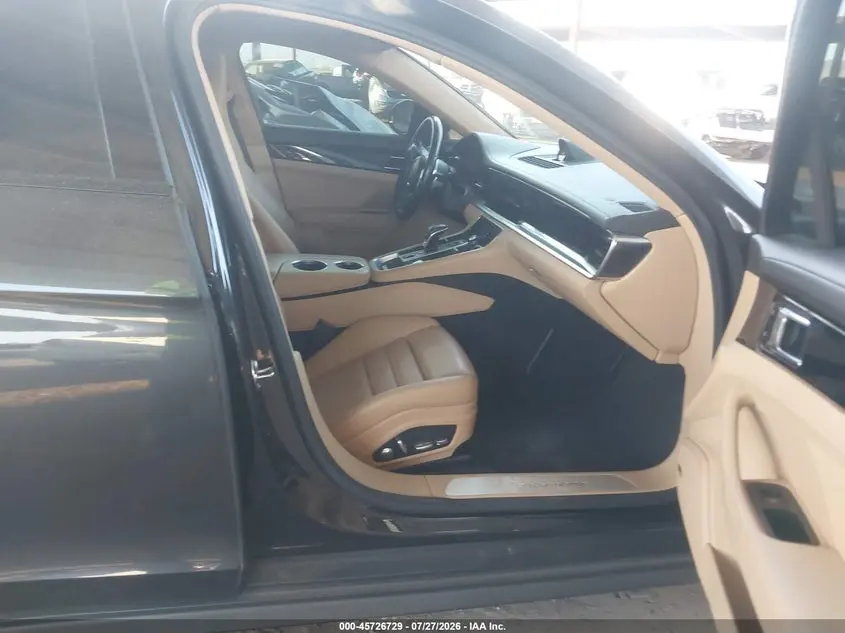 2018 PORSCHE PANAMERA 4