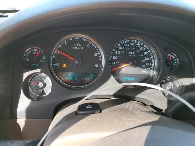 2011 CHEVROLET SUBURBAN K1500 LT  