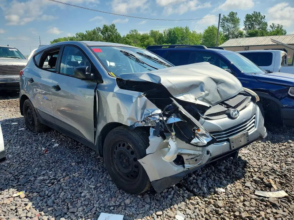 2010 HYUNDAI TUCSON GLS  