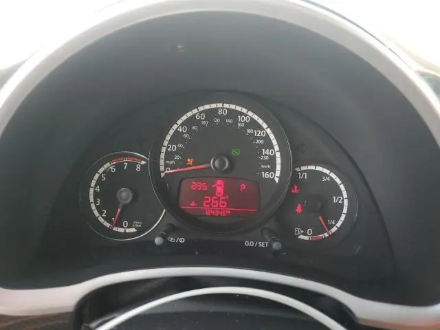 2013 VOLKSWAGEN BEETLE TURBO  