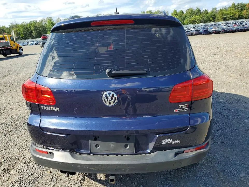 2016 VOLKSWAGEN TIGUAN S  