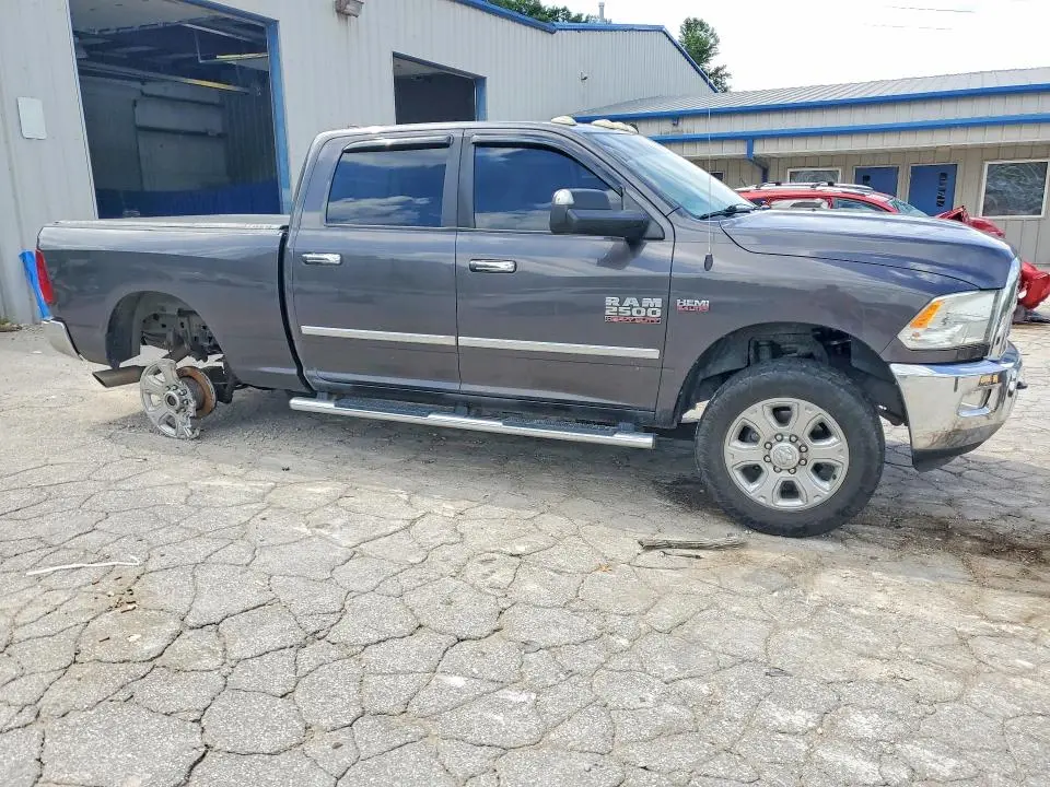 2016 RAM 2500 SLT  