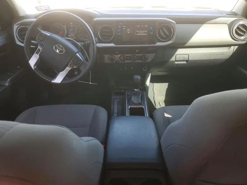 2017 TOYOTA TACOMA SR5 V6  