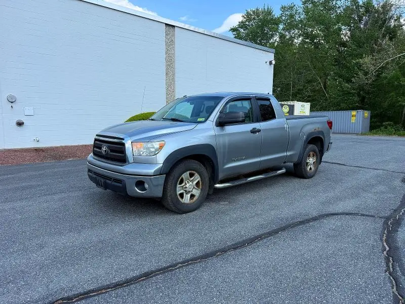 2013 TOYOTA TUNDRA DOUBLE CAB SR5  