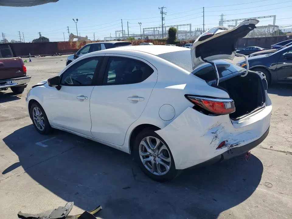 2017 TOYOTA YARIS IA BASE  