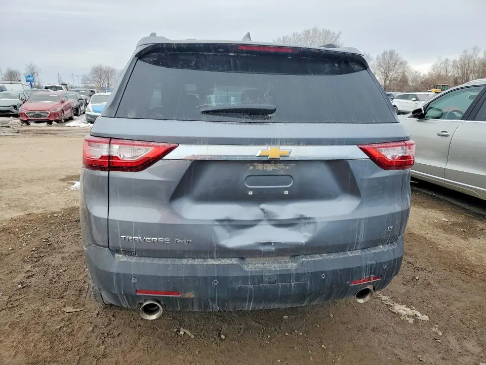 2021 CHEVROLET TRAVERSE LT  