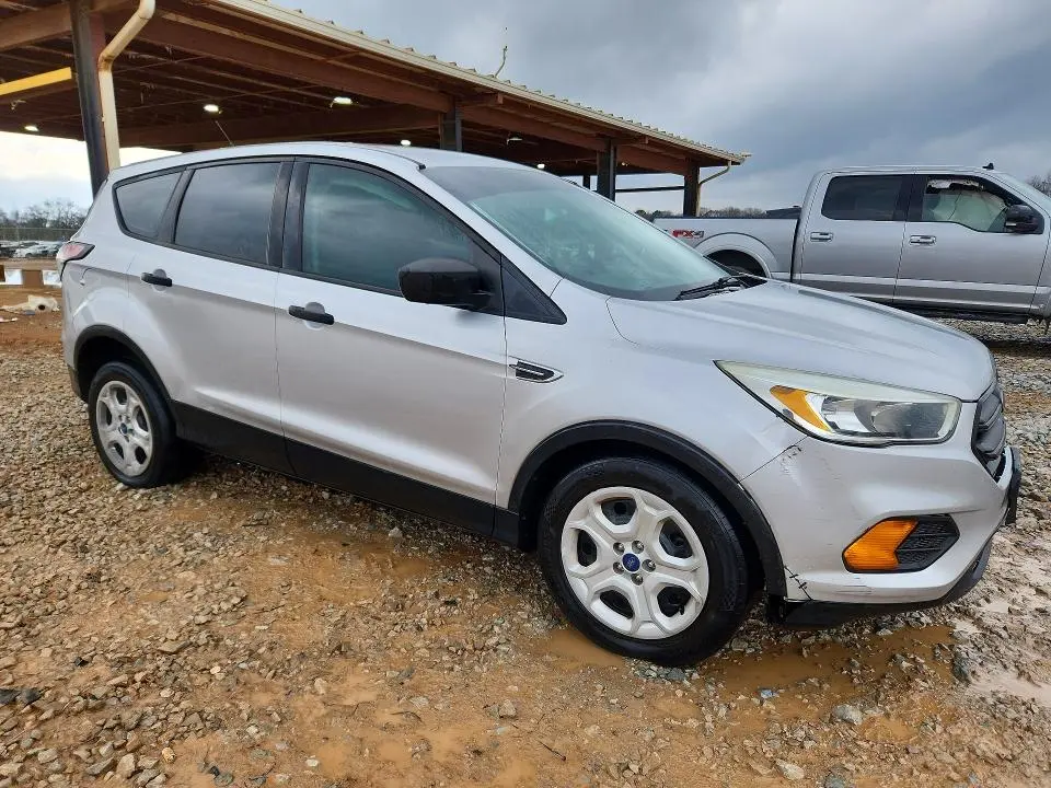2017 FORD ESCAPE S  