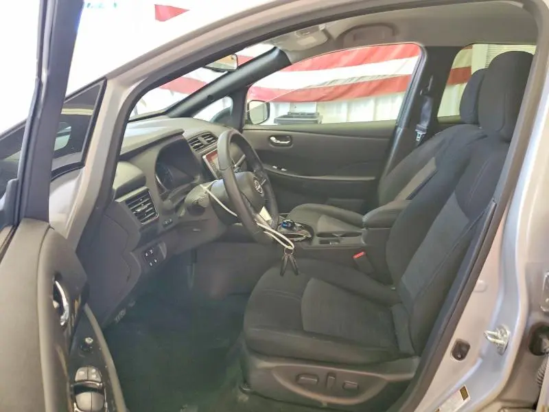 2024 NISSAN LEAF SV PLUS  