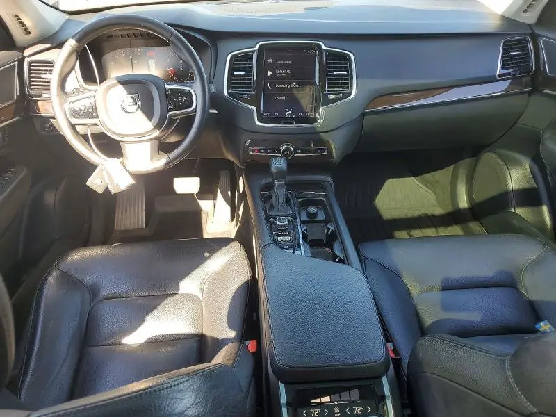 2016 VOLVO XC90 T6  