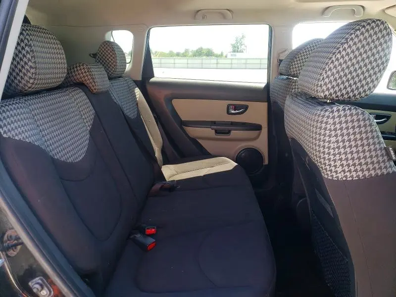 2013 KIA SOUL !  