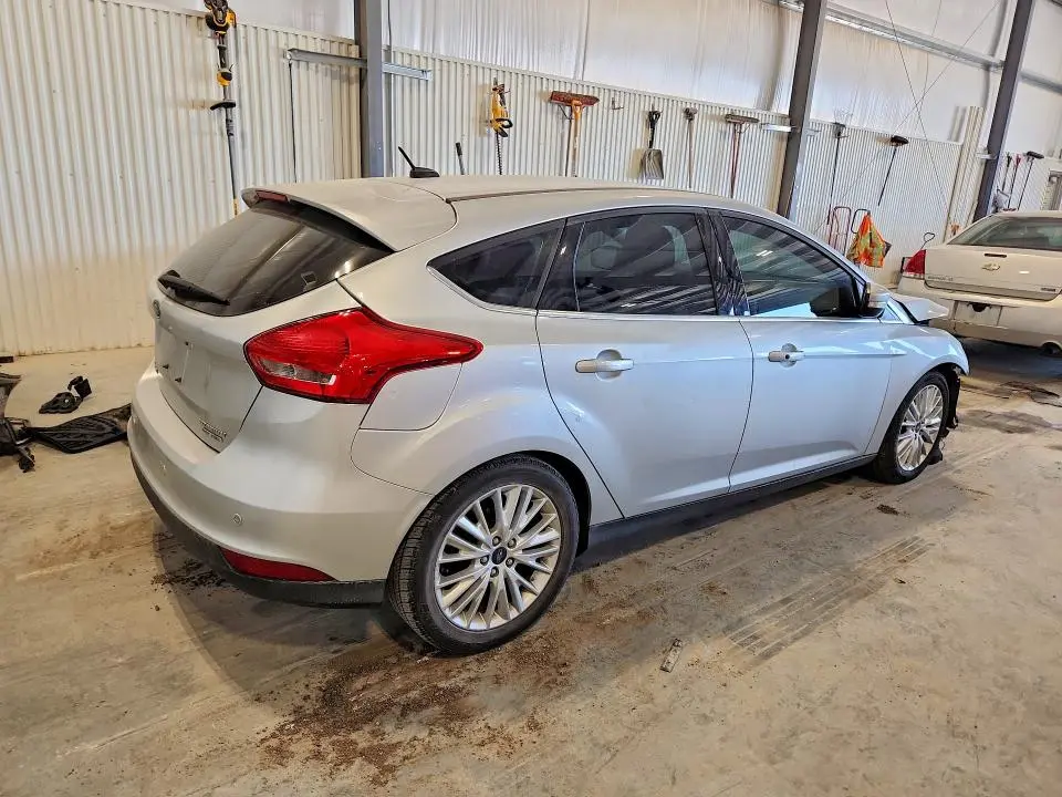 2015 FORD FOCUS TITANIUM  