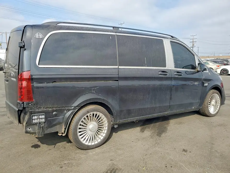2023 MERCEDES-BENZ METRIS   