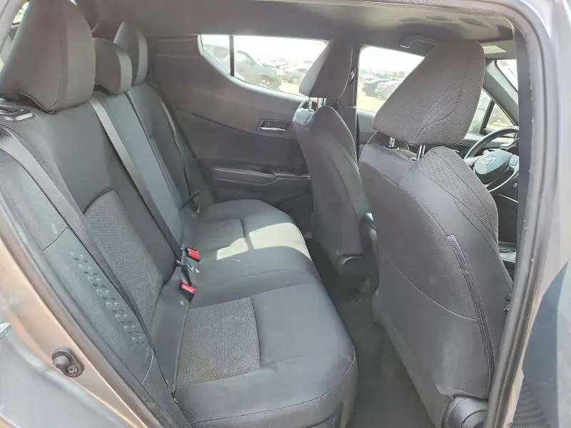 2018 TOYOTA C-HR XLE  