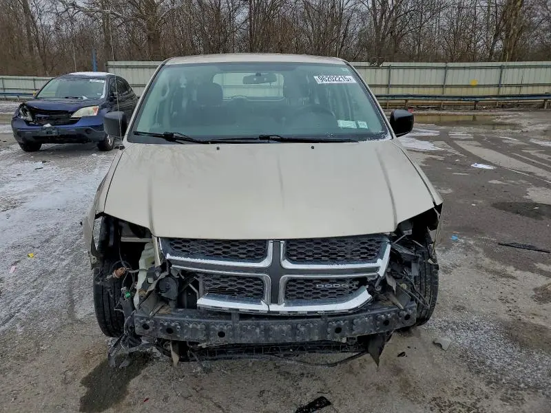 2015 DODGE GRAND CARAVAN SE  