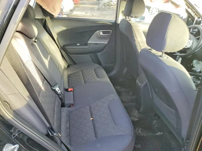 2017 KIA NIRO LX  
