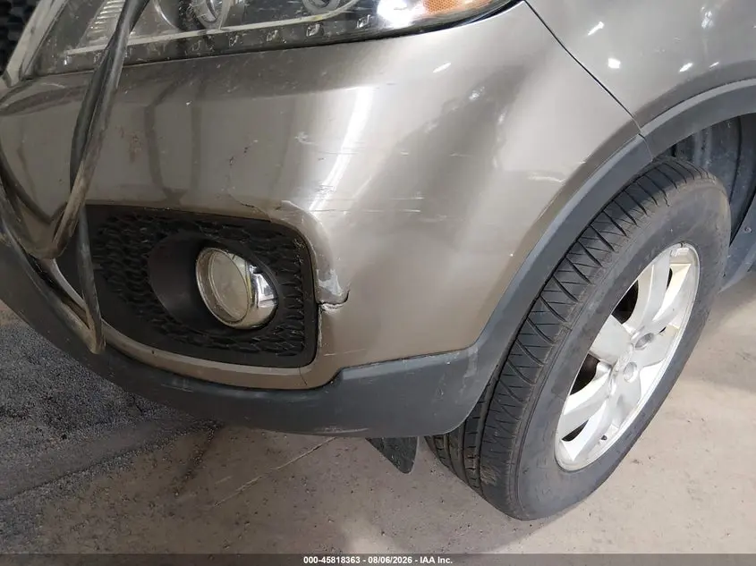 2011 KIA SORENTO LX