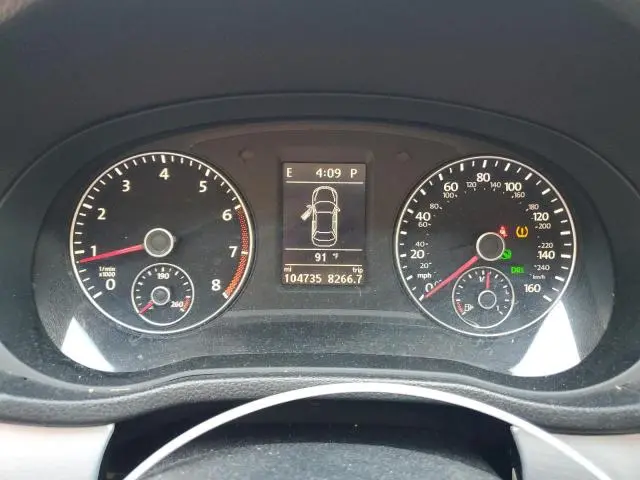 2013 VOLKSWAGEN PASSAT SE  