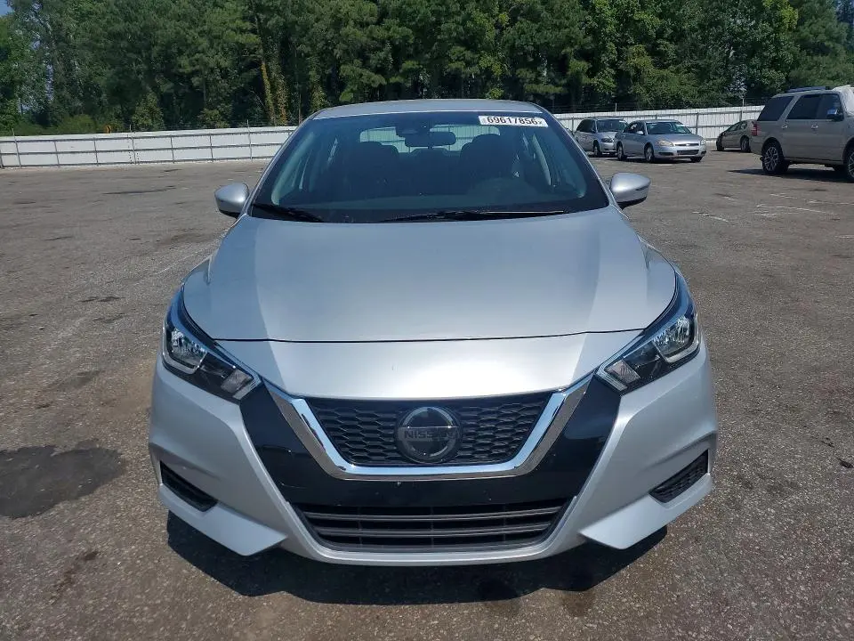 2020 NISSAN VERSA SV  