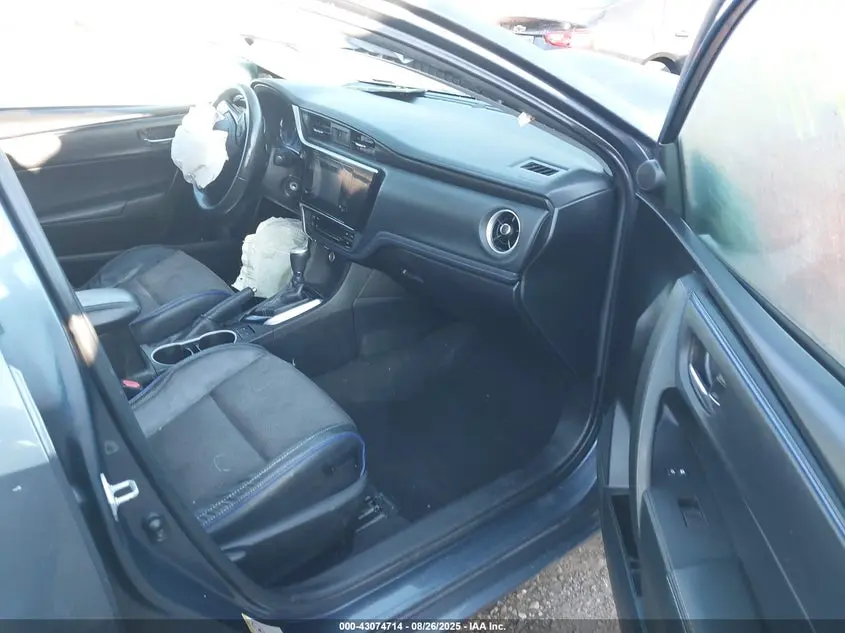 2018 TOYOTA COROLLA SE