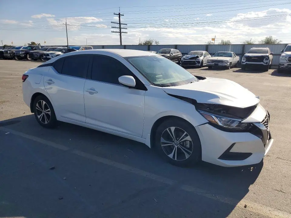 2022 NISSAN SENTRA SV  