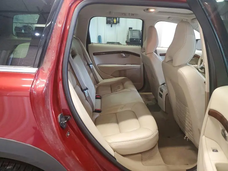 2012 VOLVO XC70 3.2  
