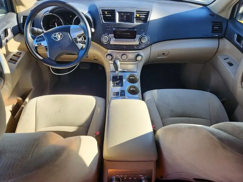 2012 TOYOTA HIGHLANDER BASE  