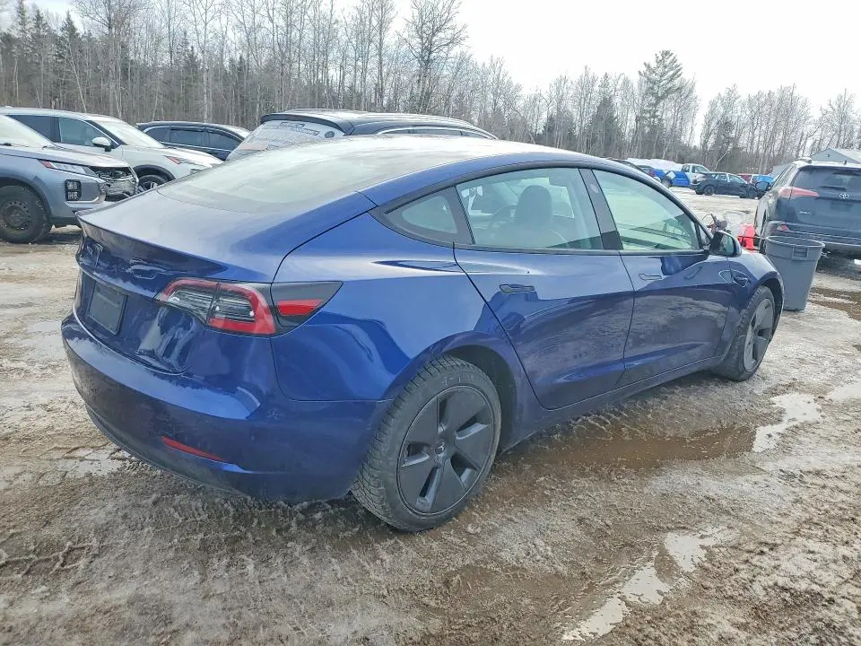2022 TESLA MODEL 3   