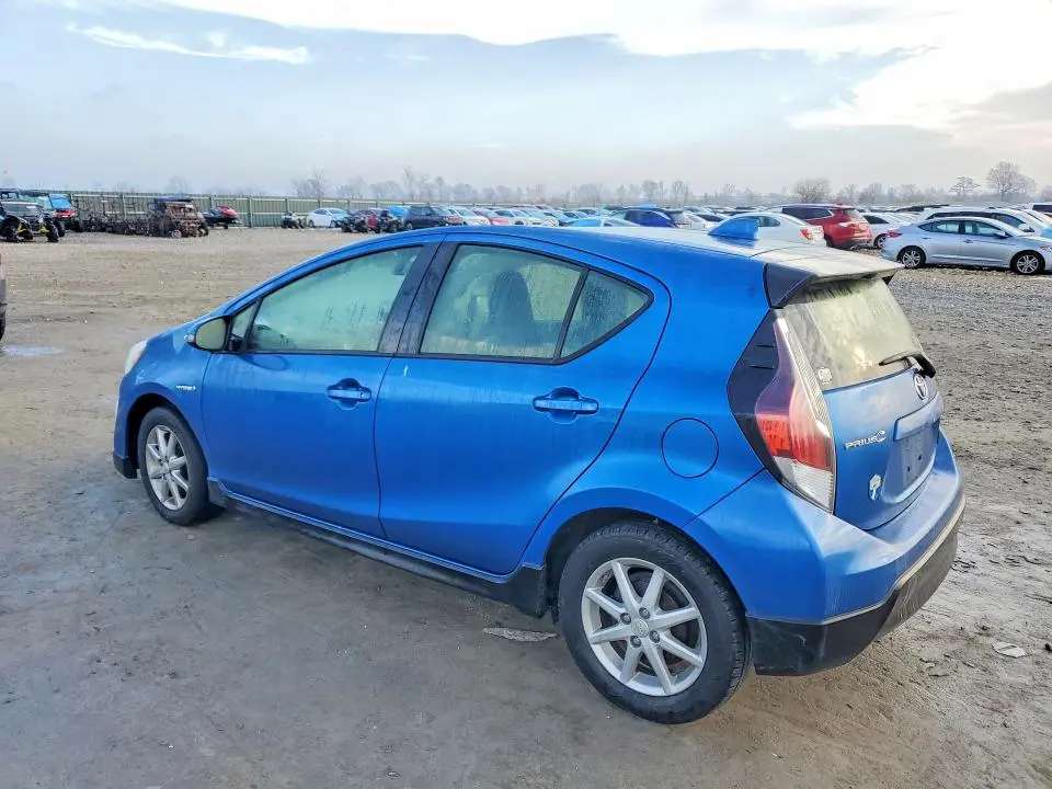 2017 TOYOTA PRIUS C   