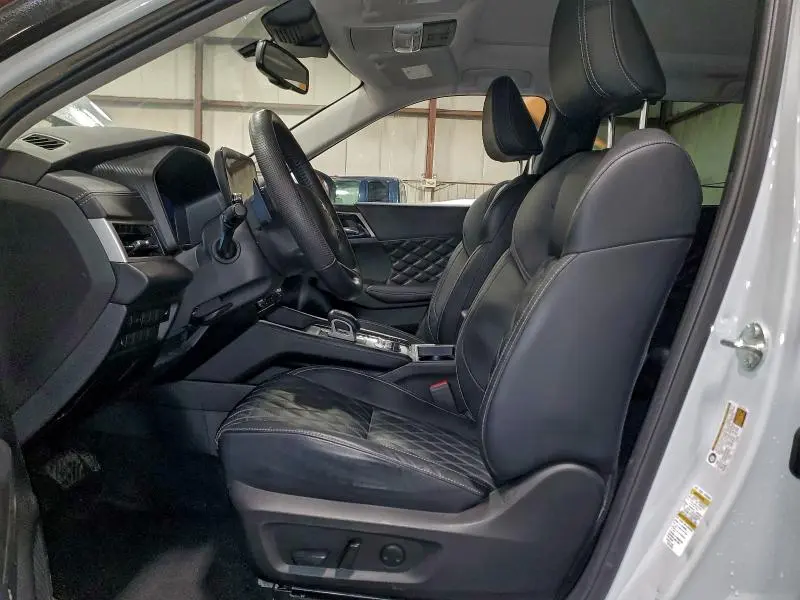 2023 MITSUBISHI OUTLANDER SEL  