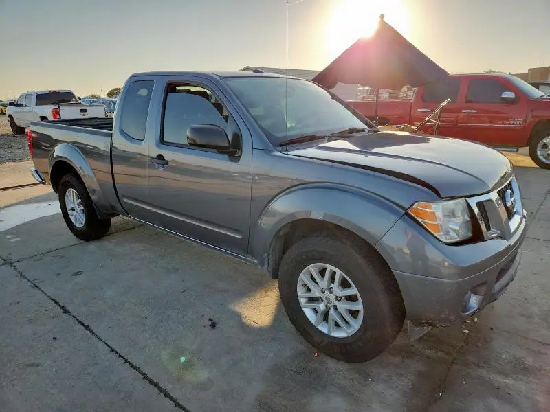 2017 NISSAN FRONTIER S  