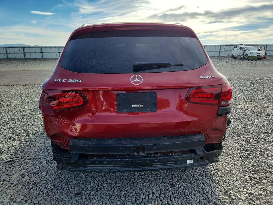 2021 MERCEDES-BENZ GLC 300 4MATIC  