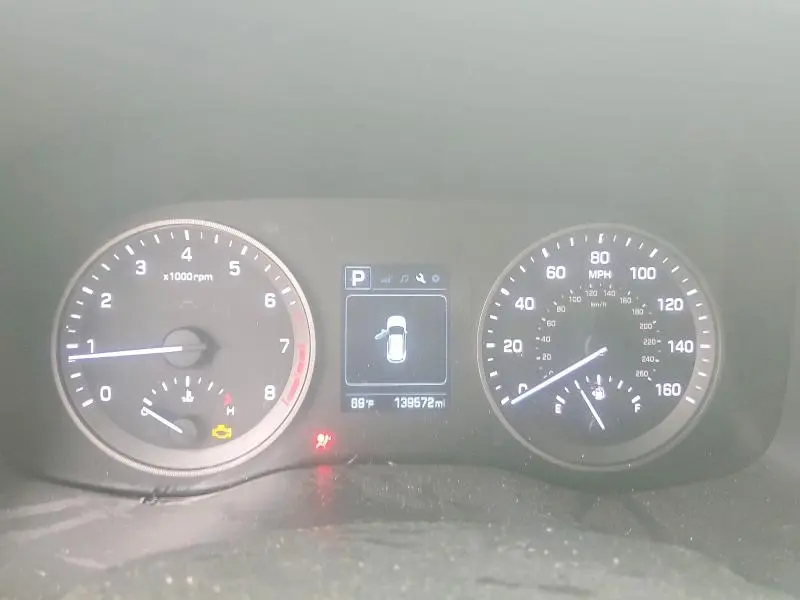 2016 HYUNDAI TUCSON SE  