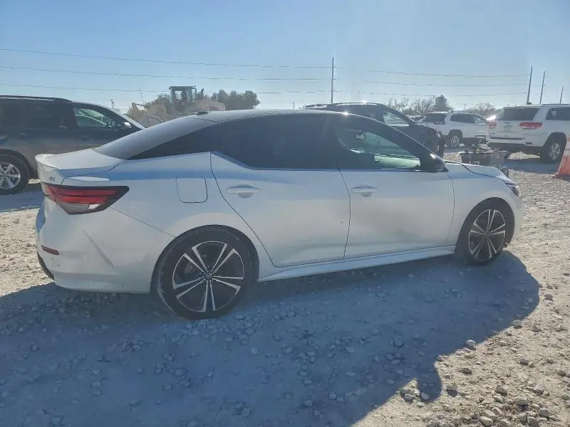 2021 NISSAN SENTRA SR  