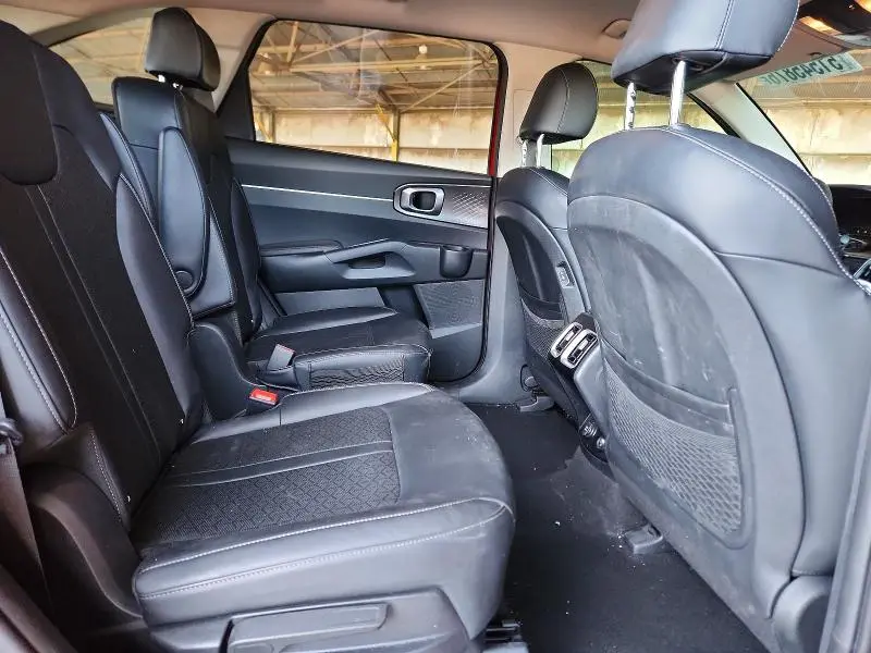 2022 KIA SORENTO S  