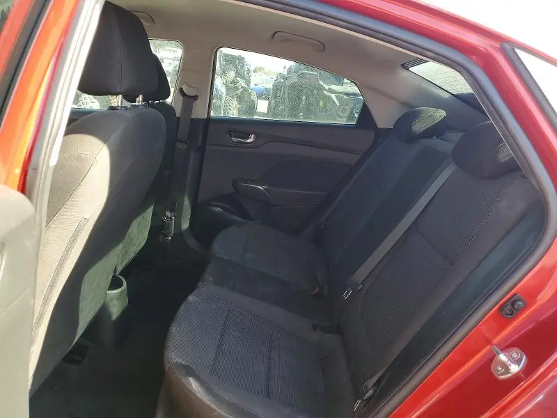 2018 HYUNDAI ACCENT SE  