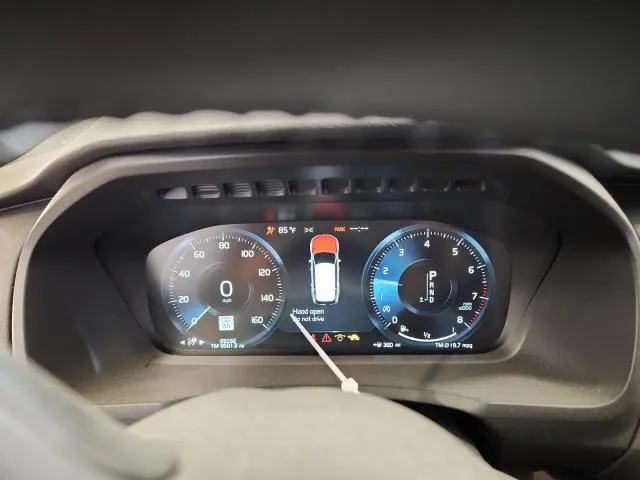 2018 VOLVO XC90 T6  