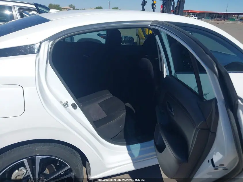 2021 NISSAN SENTRA SR XTRONIC CVT