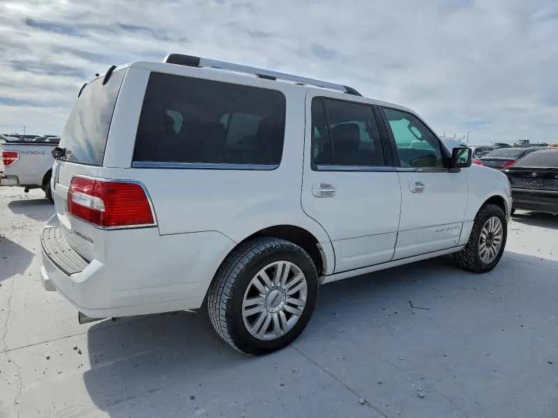 2011 LINCOLN NAVIGATOR   