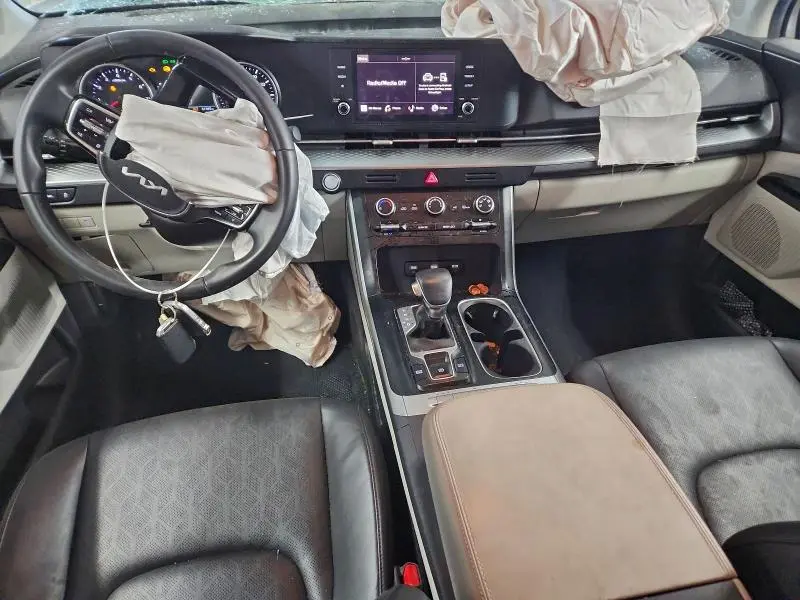 2023 KIA CARNIVAL LX  