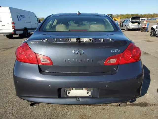 2011 INFINITI G37   