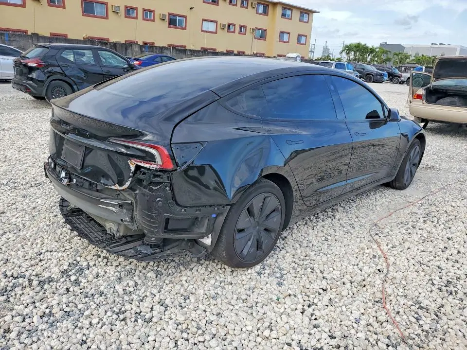 2025 TESLA MODEL 3   