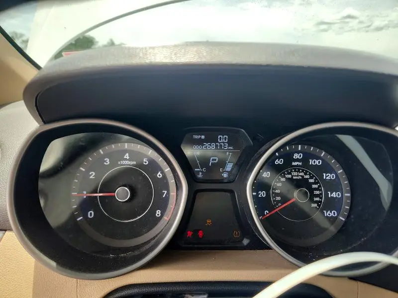 2012 HYUNDAI ELANTRA GLS  