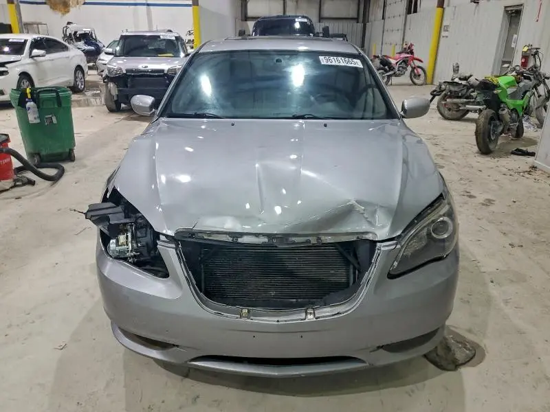 2013 CHRYSLER 200 LIMITED  