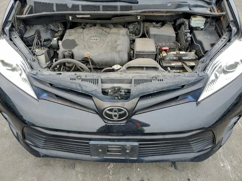 2020 TOYOTA SIENNA L  