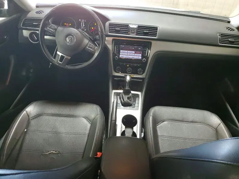 2013 VOLKSWAGEN PASSAT SE  