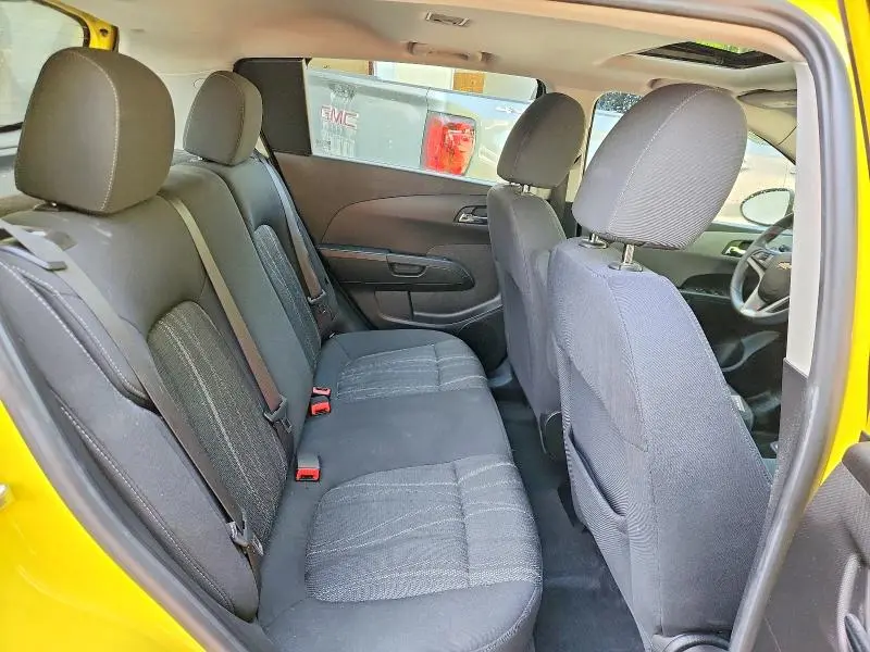 2016 CHEVROLET SONIC LT  