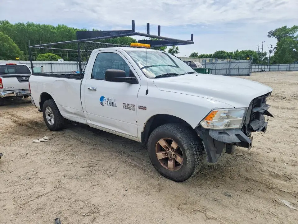 2014 RAM 1500 SLT  