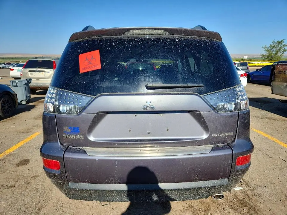 2010 MITSUBISHI OUTLANDER SE  