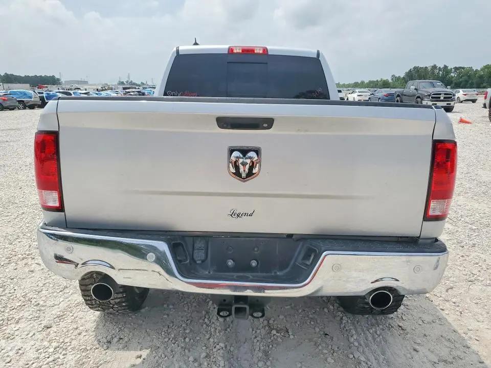 2018 RAM 1500 SLT  