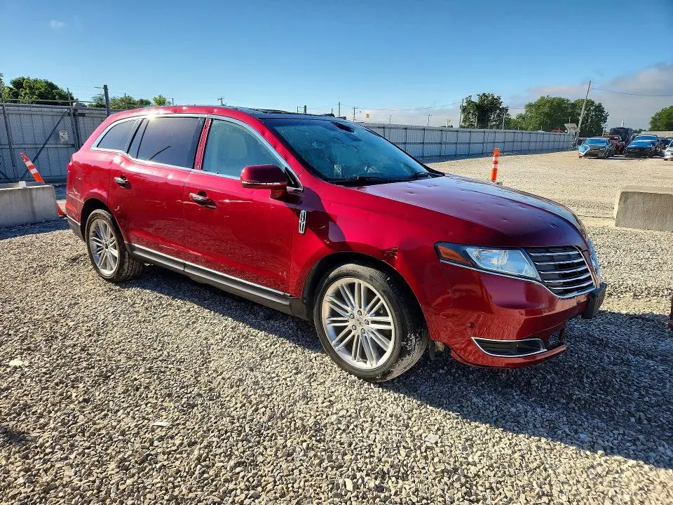 2018 LINCOLN MKT   